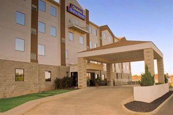 Chisholm Suite Hotel Duncan Екстер'єр фото