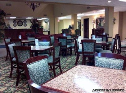 Chisholm Suite Hotel Duncan Екстер'єр фото
