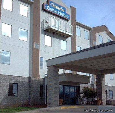Chisholm Suite Hotel Duncan Екстер'єр фото